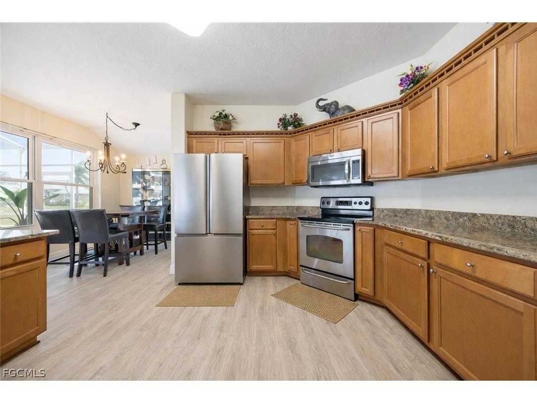 2415 NE 22nd Avenue Cape Coral FL 33909 2026013890 image18