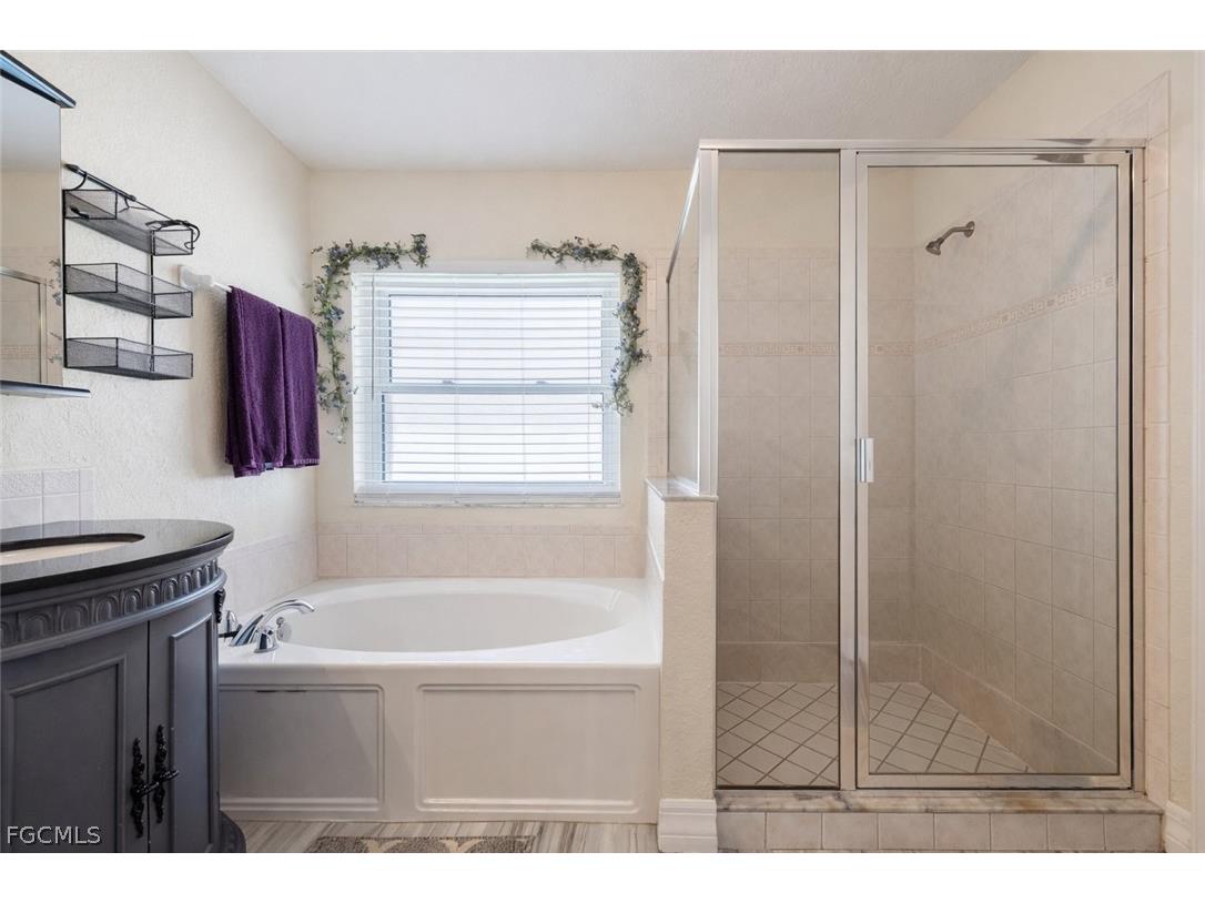 2415 NE 22nd Avenue Cape Coral FL 33909 2026013890 image22