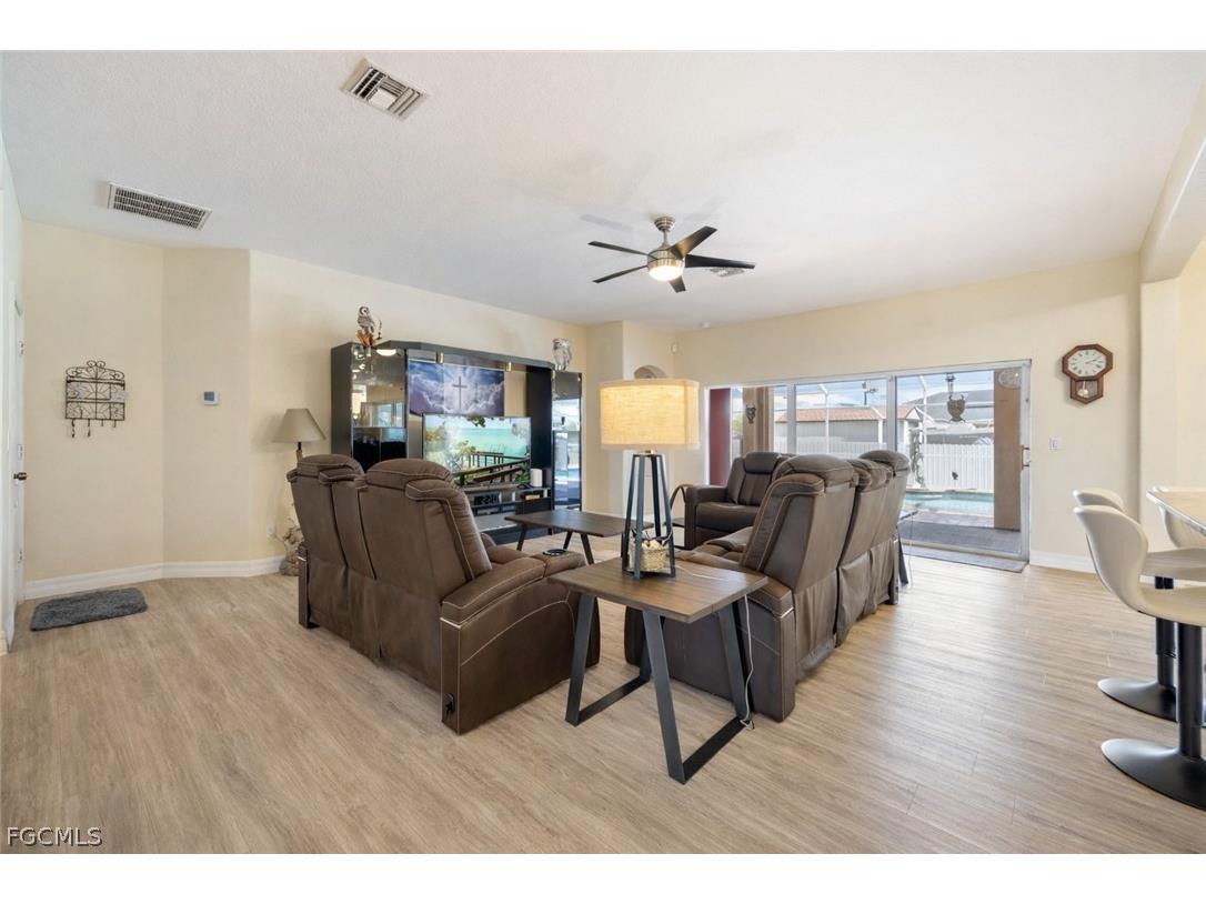 2415 NE 22nd Avenue Cape Coral FL 33909 2026013890 image6