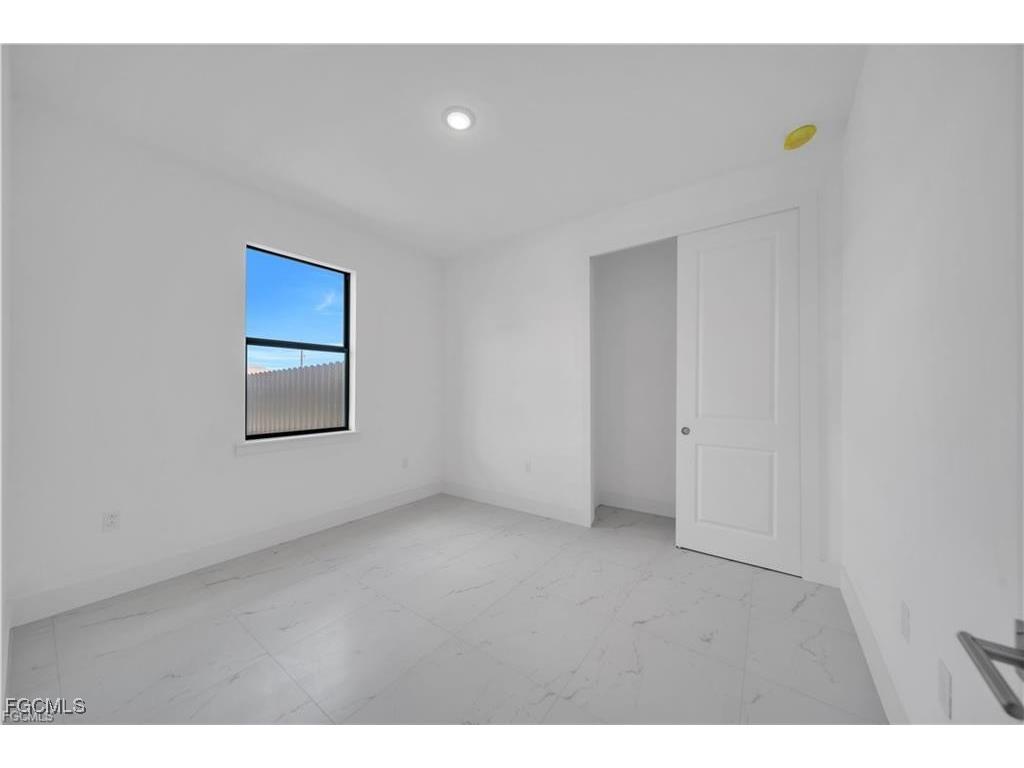 2416/2418 Xelda Avenue N Lehigh Acres FL 33971 2025019896 image19
