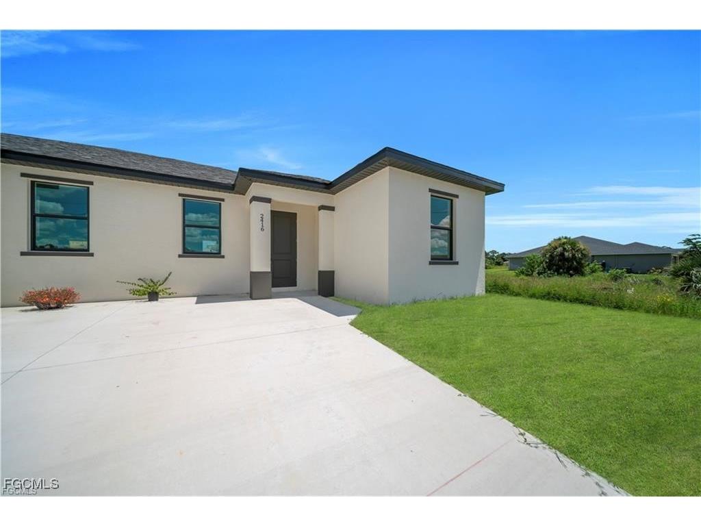 2416/2418 Xelda Avenue N Lehigh Acres FL 33971 2025019896 image2