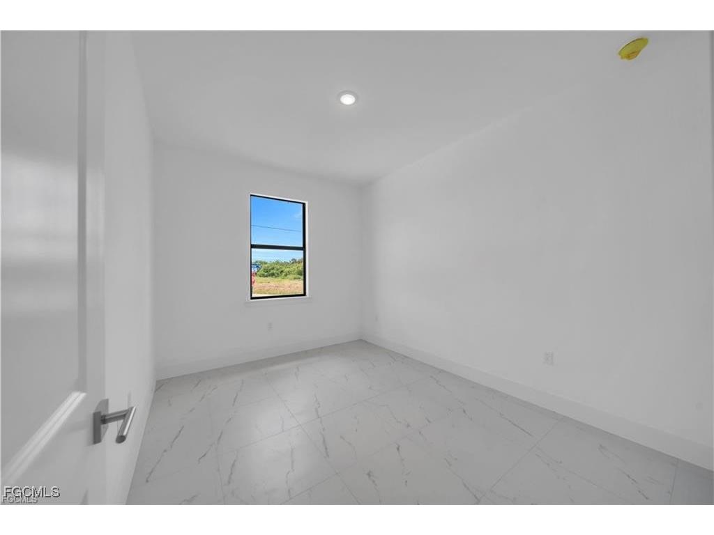 2416/2418 Xelda Avenue N Lehigh Acres FL 33971 2025019896 image23