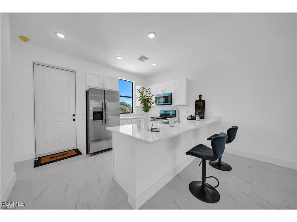 2416/2418 Xelda Avenue N Lehigh Acres FL 33971 2025019896 image9