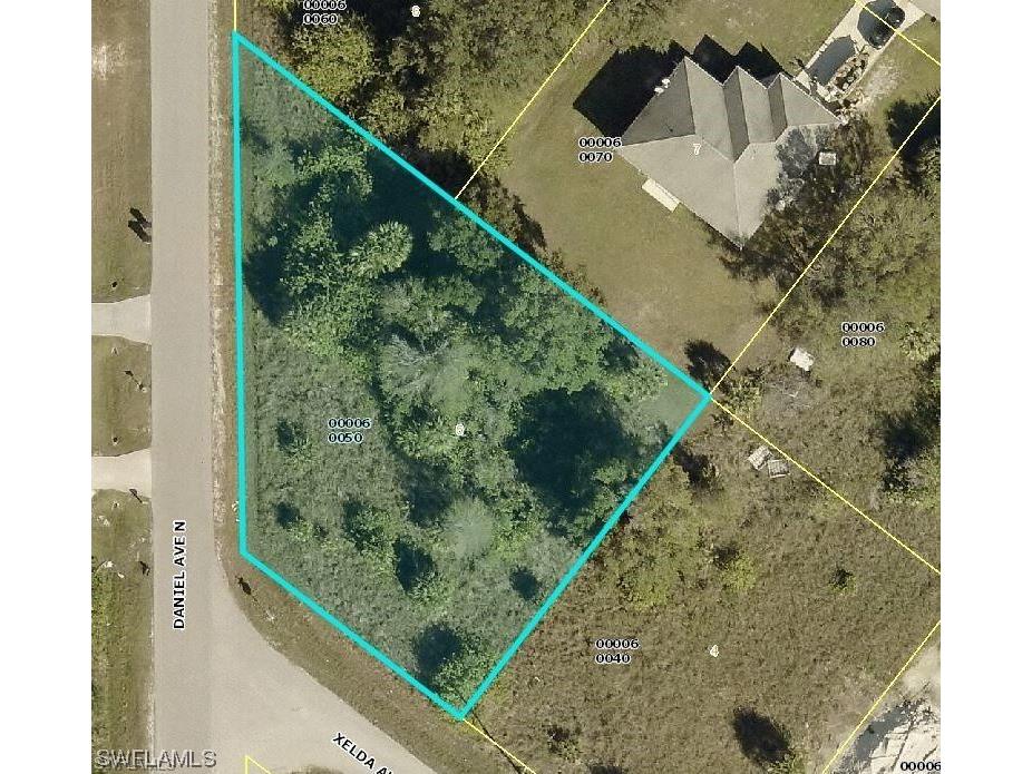 2416-2418 Xelda Avenue N Lehigh Acres FL 33971 223034067 image1