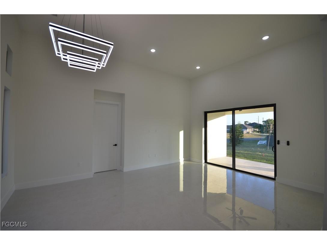 2416 Diplomat Parkway W Cape Coral FL 33993 2026001156 image15