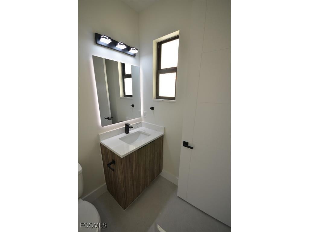 2416 Diplomat Parkway W Cape Coral FL 33993 2026001156 image23