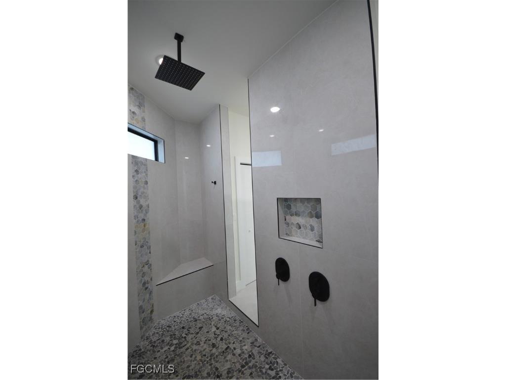 2416 Diplomat Parkway W Cape Coral FL 33993 2026001156 image43