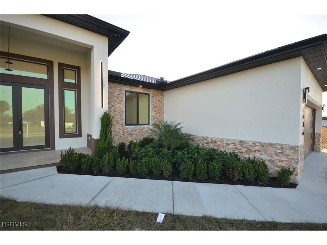 2416 Diplomat Parkway W Cape Coral FL 33993 2026001156 image7