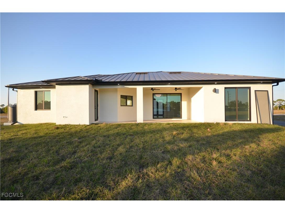 2416 Diplomat Parkway W Cape Coral FL 33993 2026006533 image11