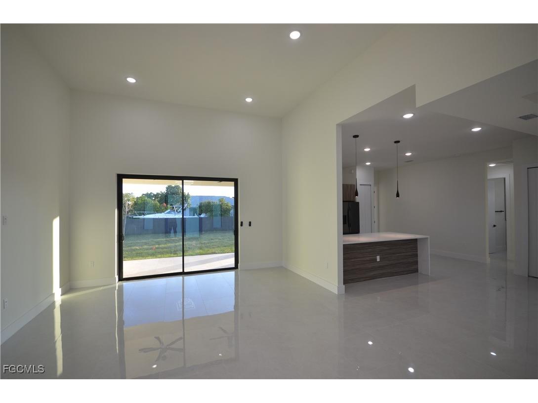 2416 Diplomat Parkway W Cape Coral FL 33993 2026006533 image14