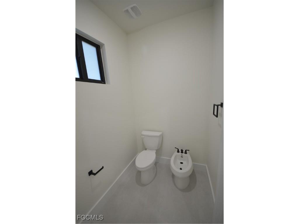 2416 Diplomat Parkway W Cape Coral FL 33993 2026006533 image40