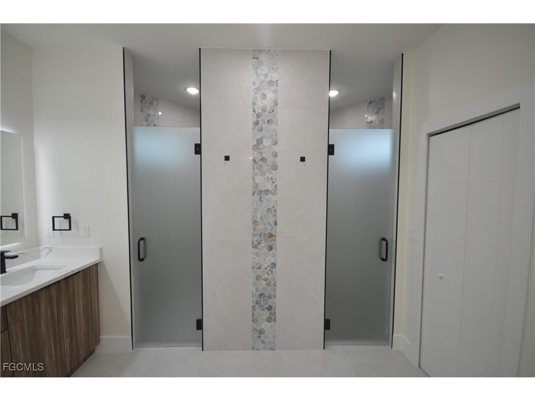 2416 Diplomat Parkway W Cape Coral FL 33993 2026006533 image45
