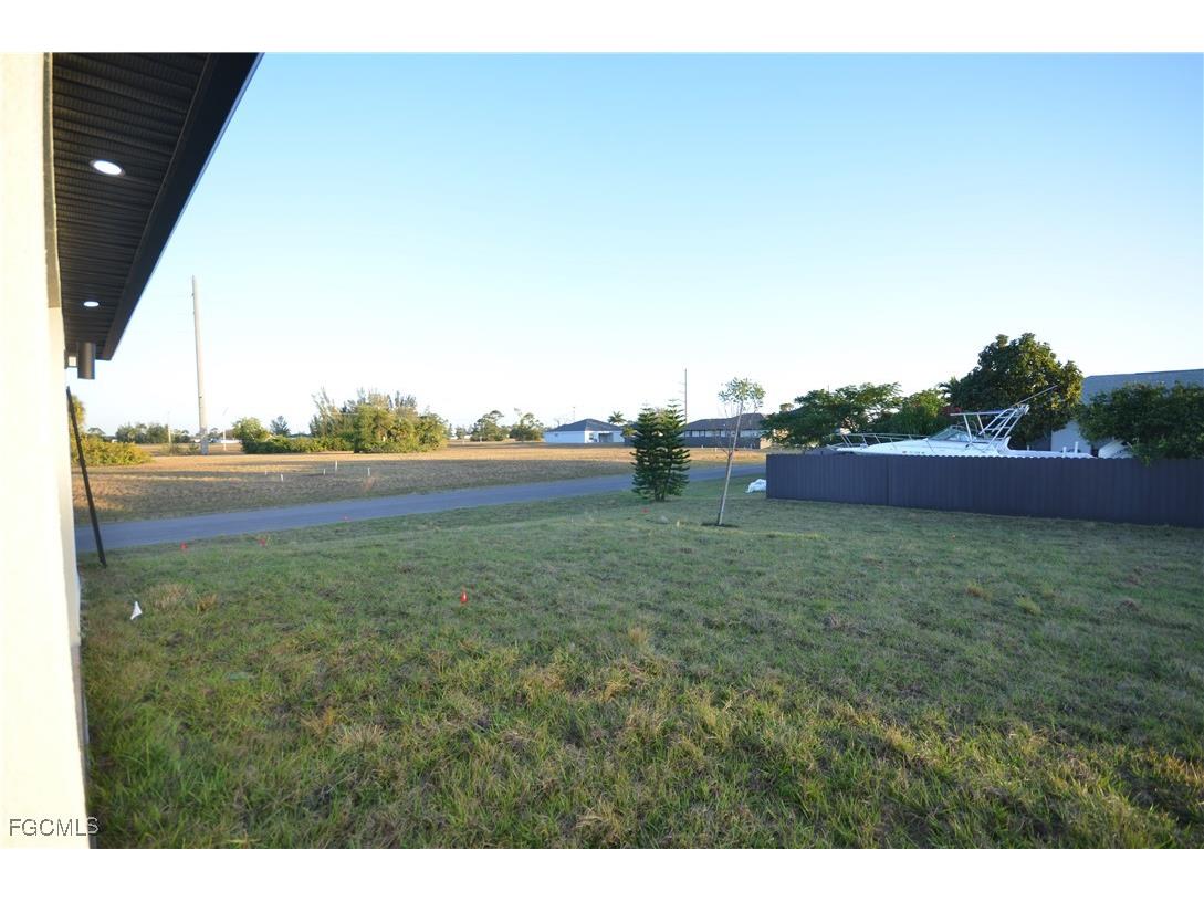 2416 Diplomat Parkway W Cape Coral FL 33993 2026006533 image48