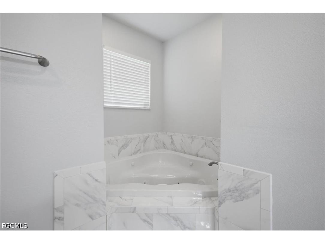 2416 SE 8th Avenue Cape Coral FL 33990 2026021301 image22