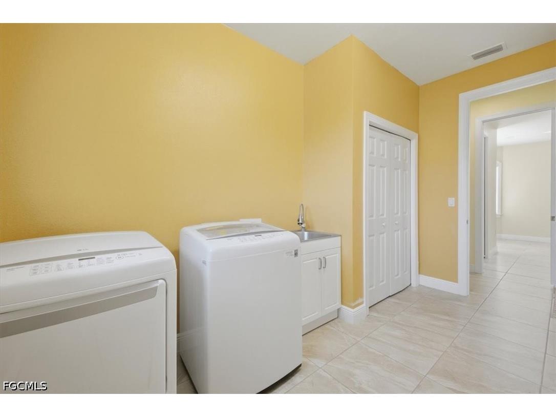 2416 SE 8th Avenue Cape Coral FL 33990 2026021301 image30
