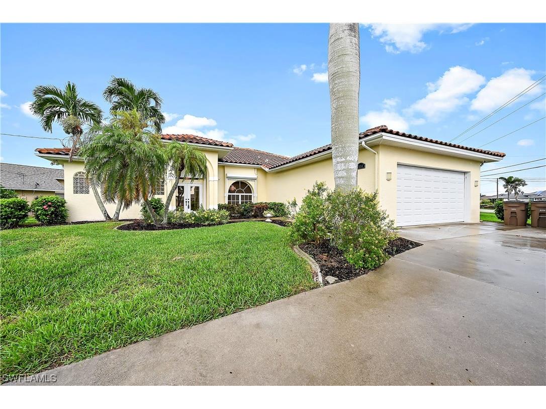 2416 SW 39th Terrace Cape Coral FL 33914 223056868 image1