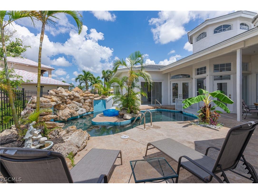 2417 Cape Coral Parkway W Cape Coral FL 33914 2026012104 image5