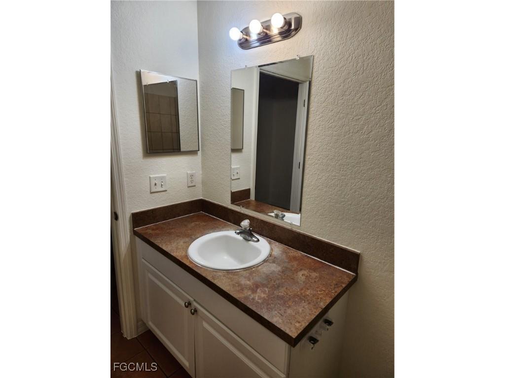 2417 Quentin Avenue S Lehigh Acres FL 33319 2025016141 image2