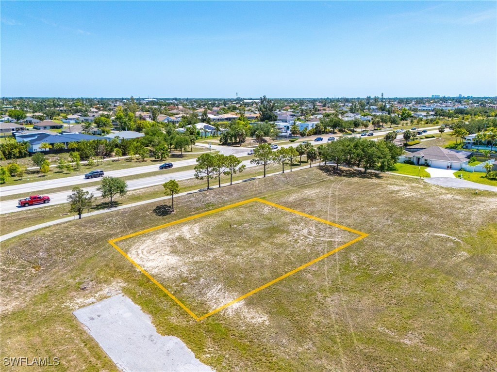 2417 SW 11th Place Cape Coral FL 33914 225046555 image1