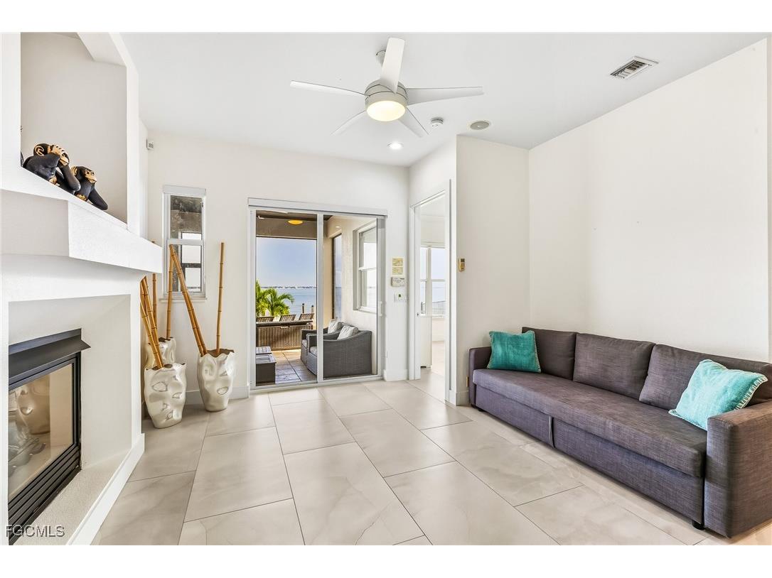 2418 SE 28th Street Cape Coral FL 33904 2025013716 image40