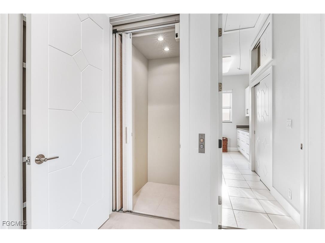 2418 SE 28th Street Cape Coral FL 33904 2025013716 image48