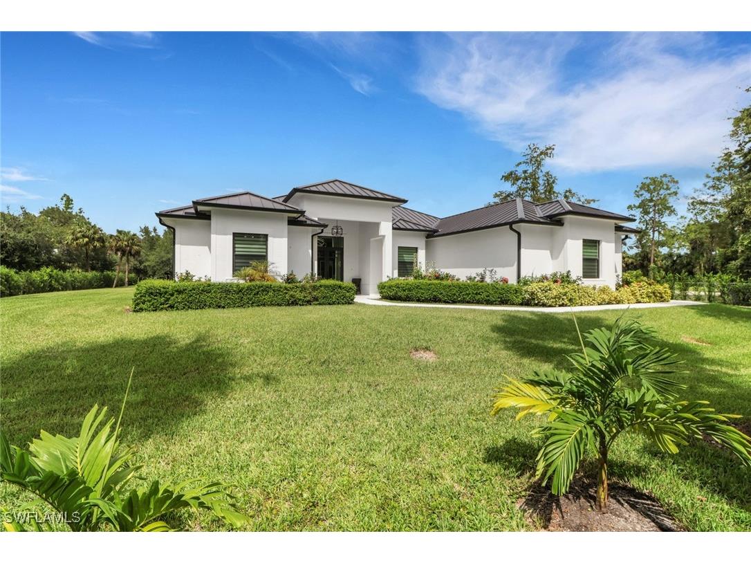 2419 6th Avenue SE Naples FL 34117 225073761 image1