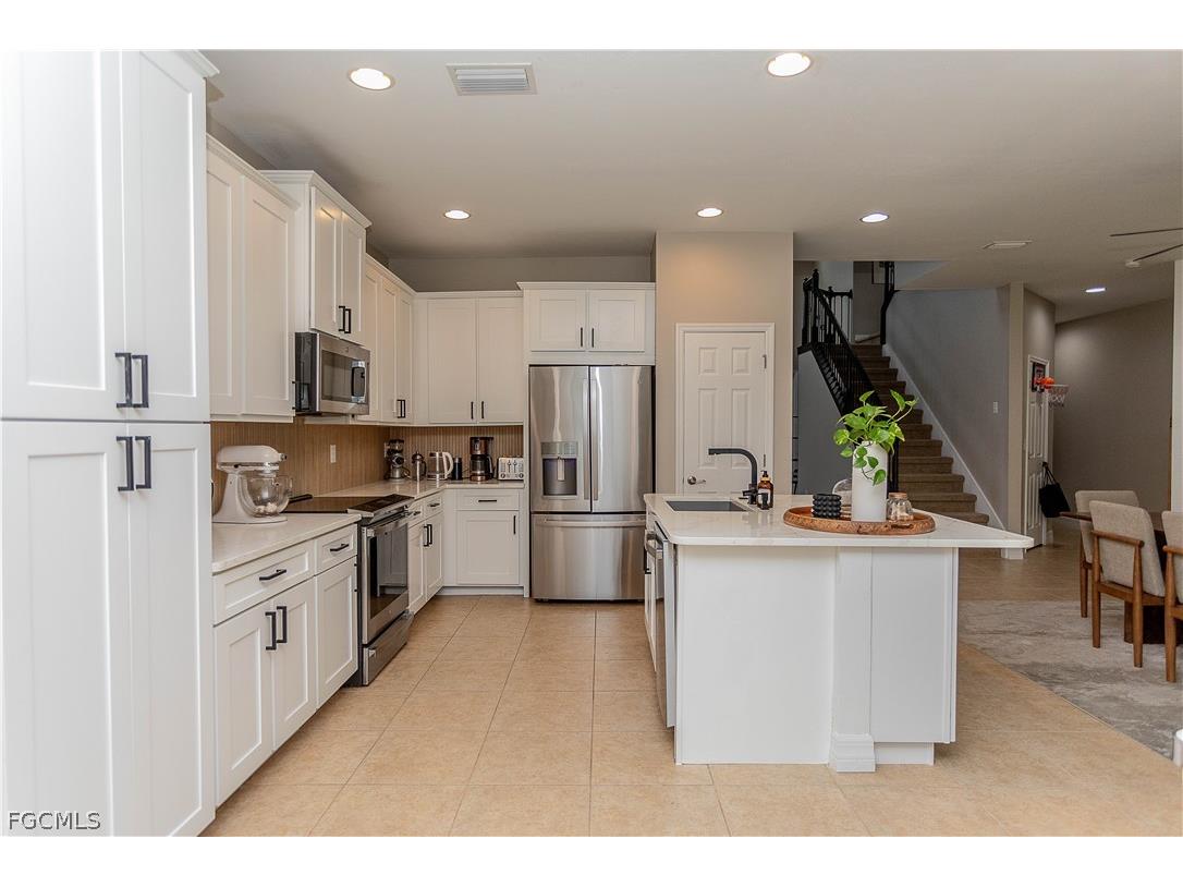 2419 Ashbury Circle Cape Coral FL 33991 2026013004 image10