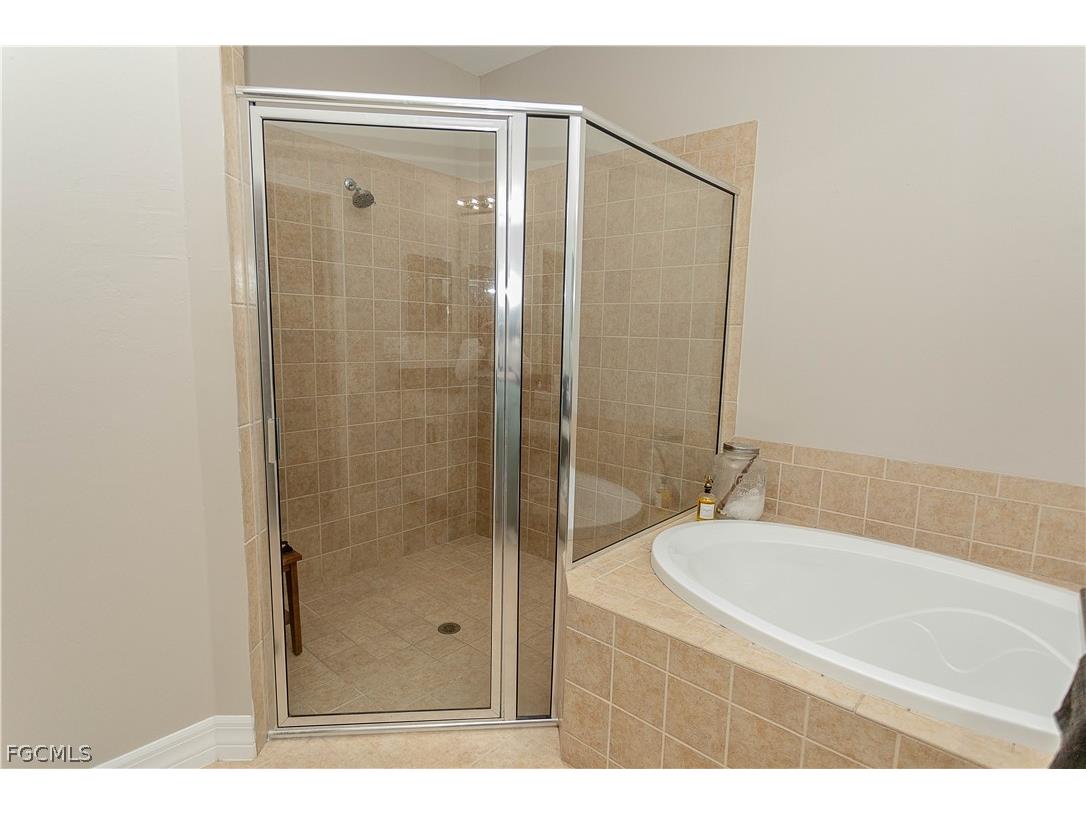 2419 Ashbury Circle Cape Coral FL 33991 2026013004 image16