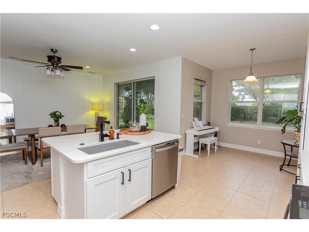 2419 Ashbury Circle Cape Coral FL 33991 2026013004 image3