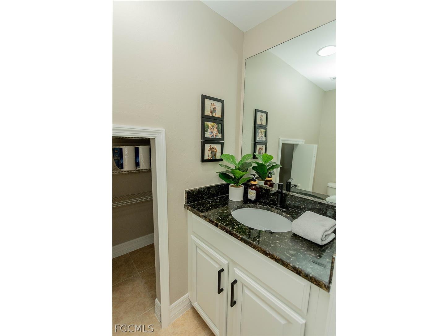 2419 Ashbury Circle Cape Coral FL 33991 2026013004 image36