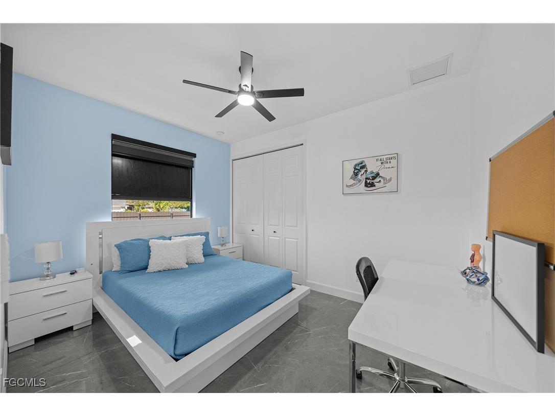 2419 Country Club Boulevard Cape Coral FL 33990 2025015816 image20