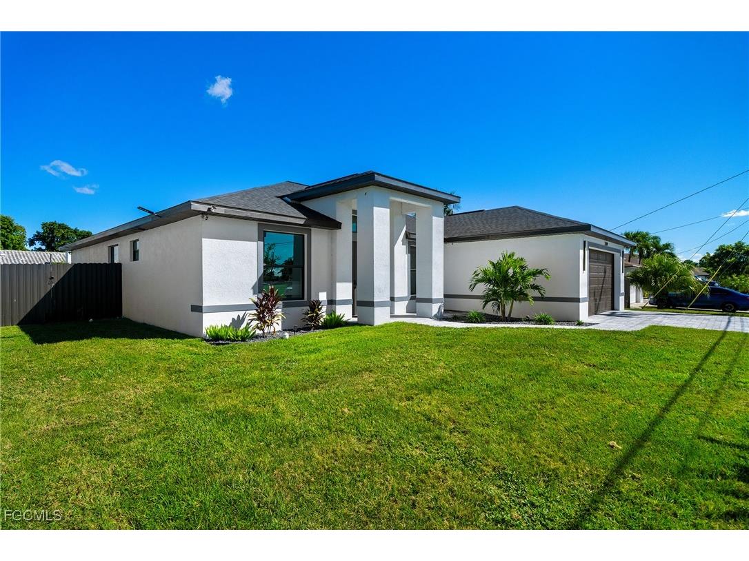 2419 Country Club Boulevard Cape Coral FL 33990 2025015816 image33