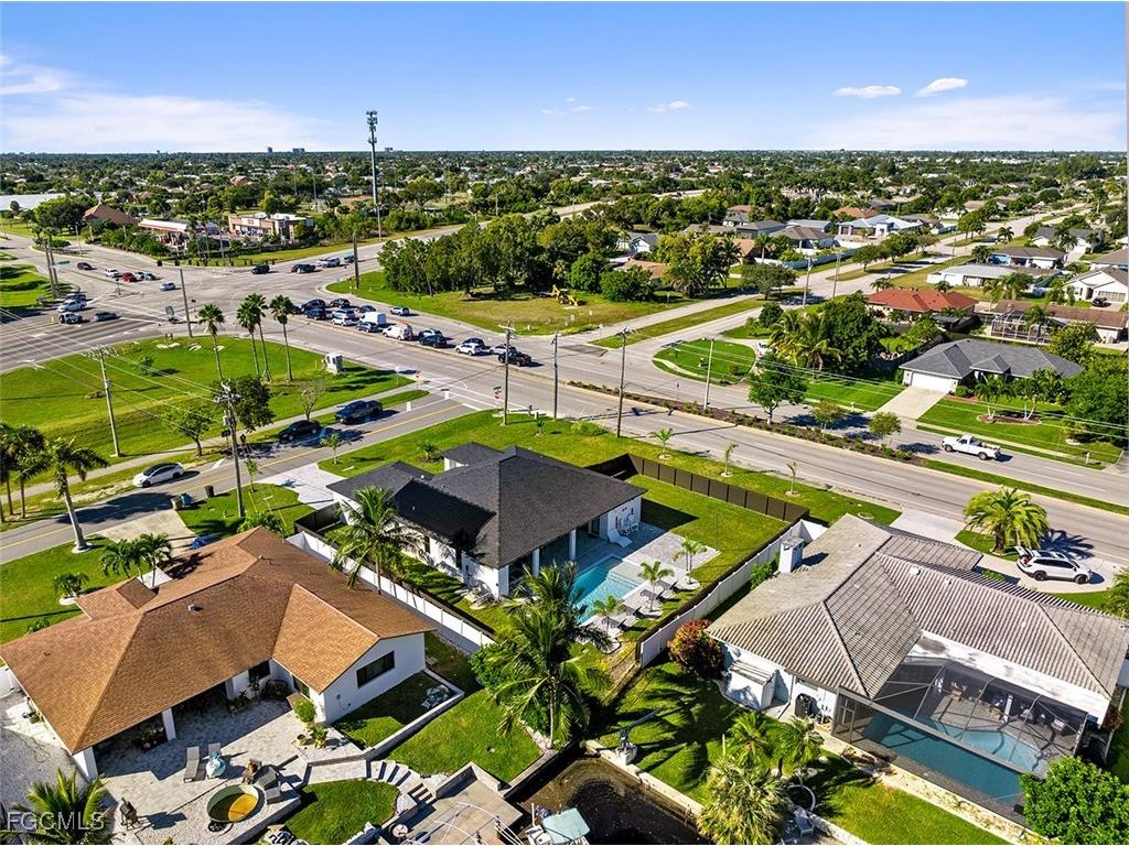 2419 Country Club Boulevard Cape Coral FL 33990 2025015816 image36