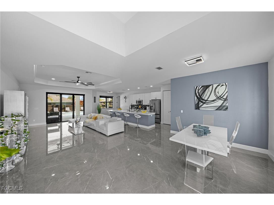 2419 Country Club Boulevard Cape Coral FL 33990 2025015816 image4