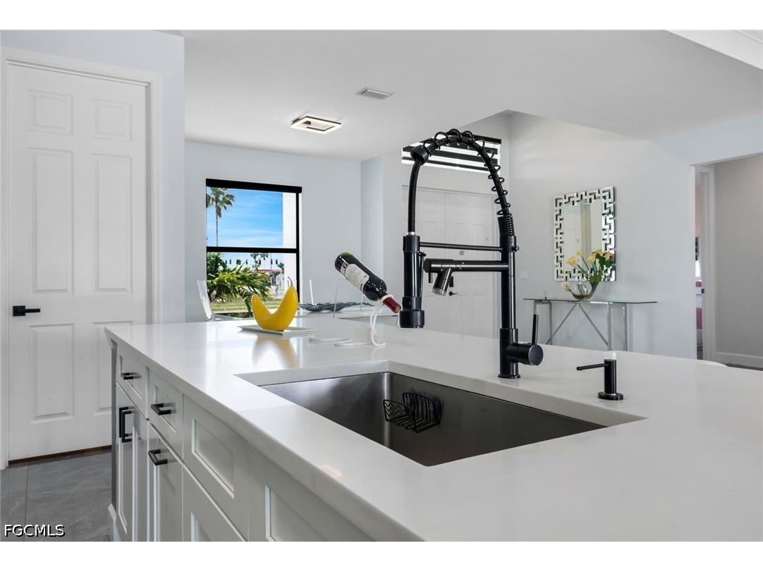 2419 Country Club Boulevard Cape Coral FL 33990 2026019984 image13