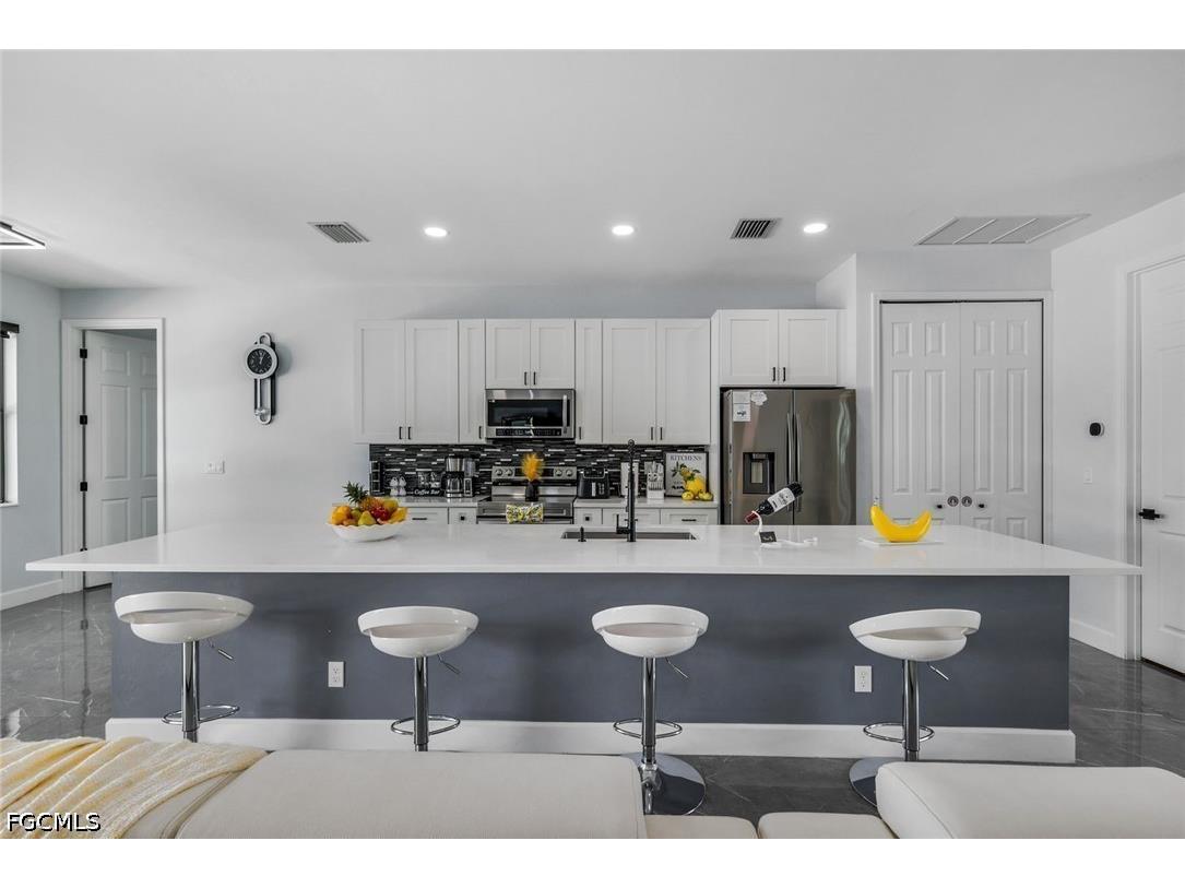 2419 Country Club Boulevard Cape Coral FL 33990 2026019984 image14