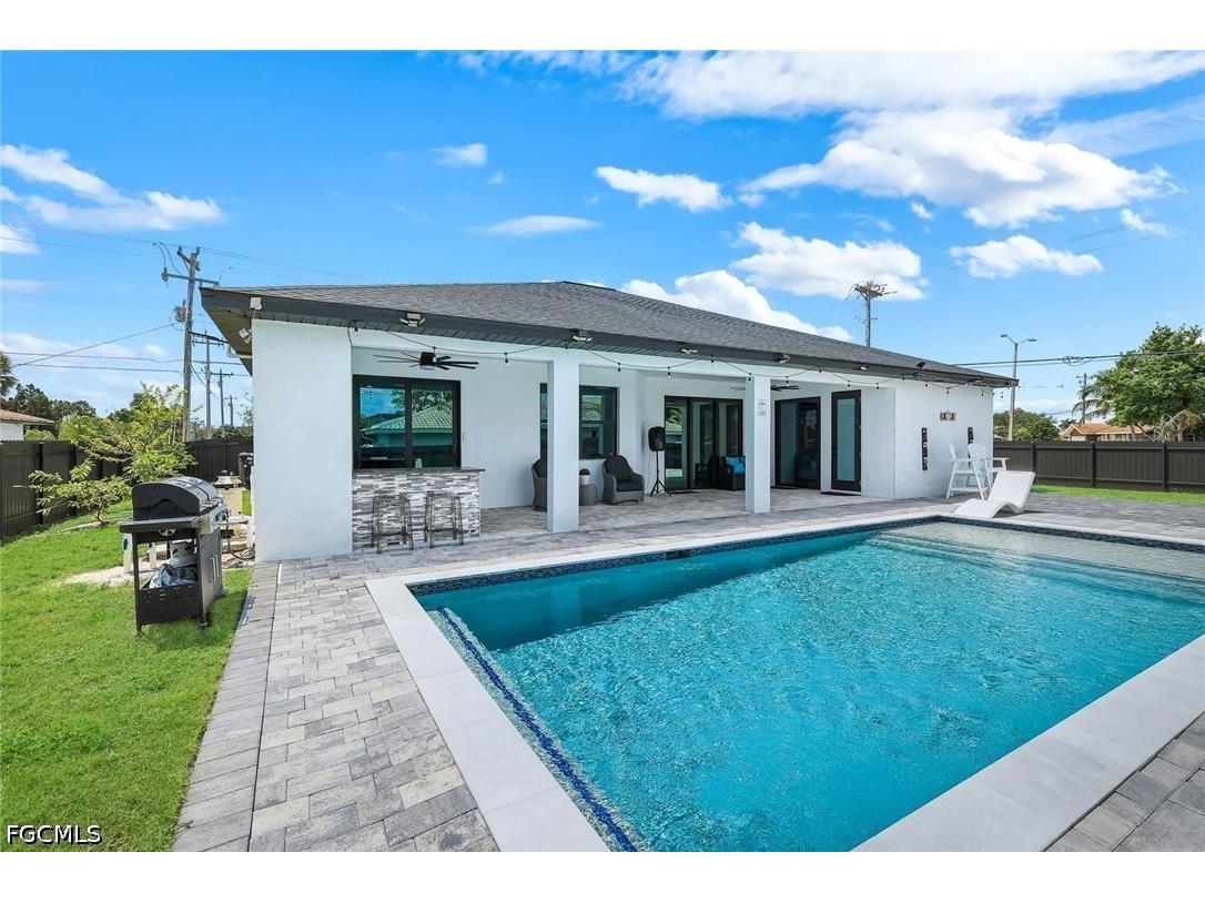 2419 Country Club Boulevard Cape Coral FL 33990 2026019984 image18
