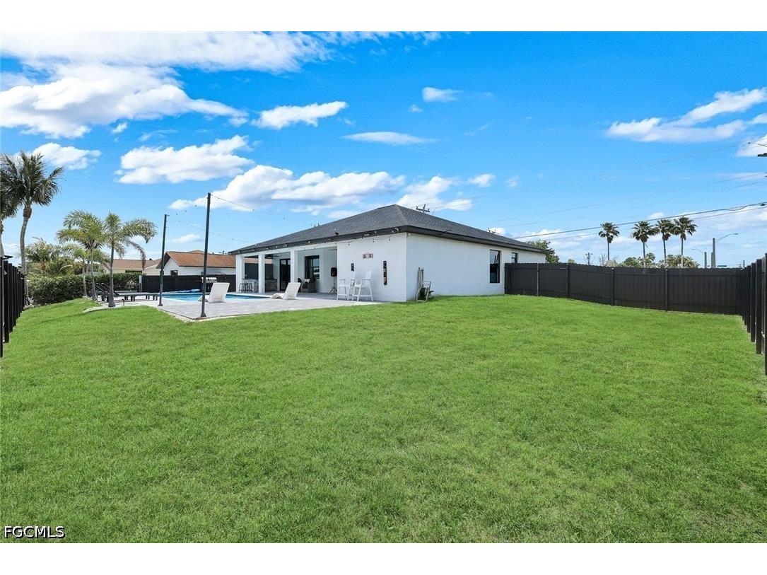 2419 Country Club Boulevard Cape Coral FL 33990 2026019984 image39