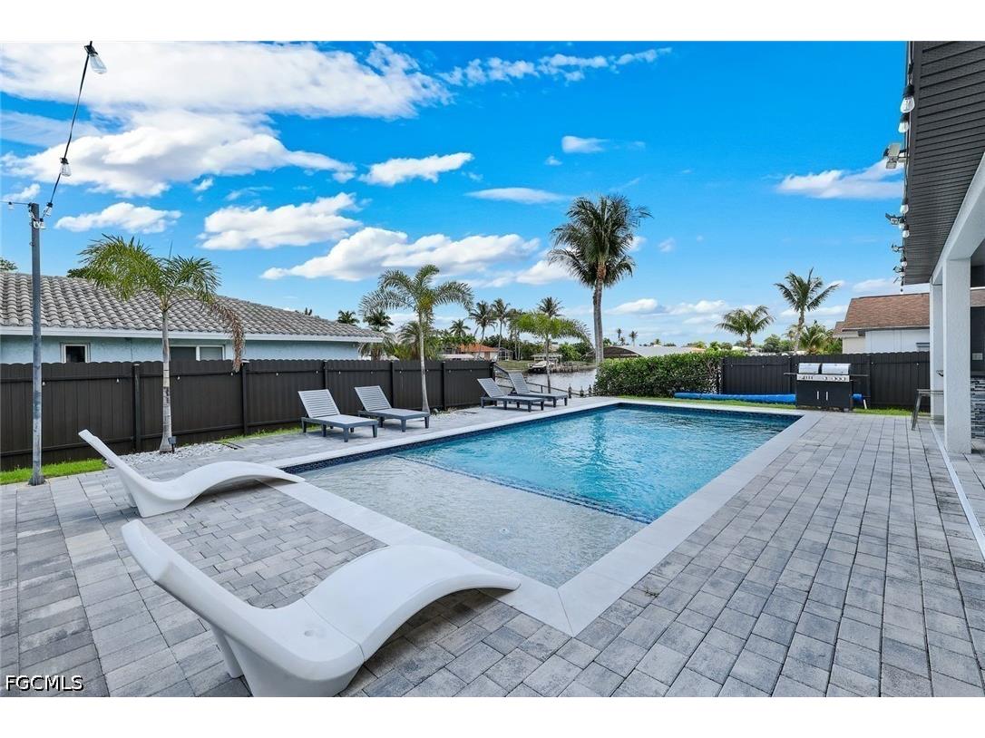2419 Country Club Boulevard Cape Coral FL 33990 2026021304 image1
