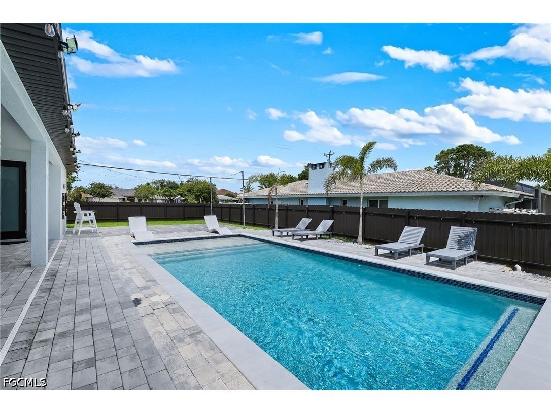 2419 Country Club Boulevard Cape Coral FL 33990 2026021304 image2