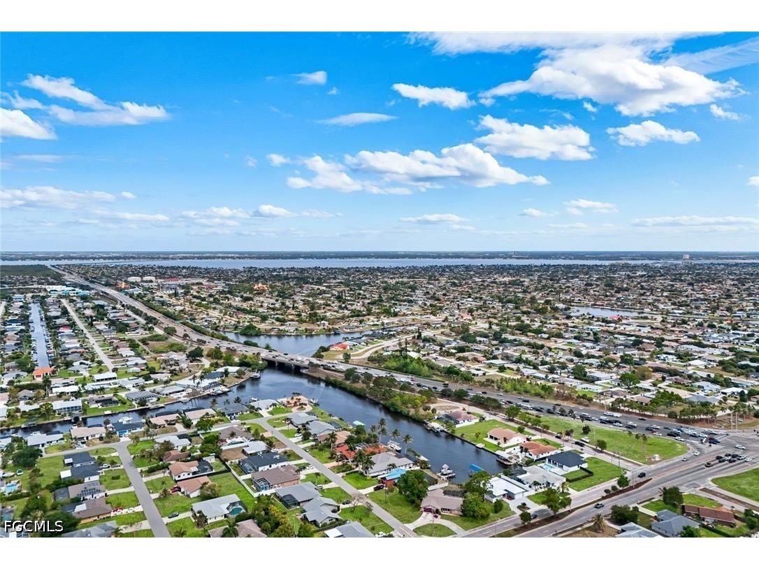 2419 Country Club Boulevard Cape Coral FL 33990 2026021304 image44