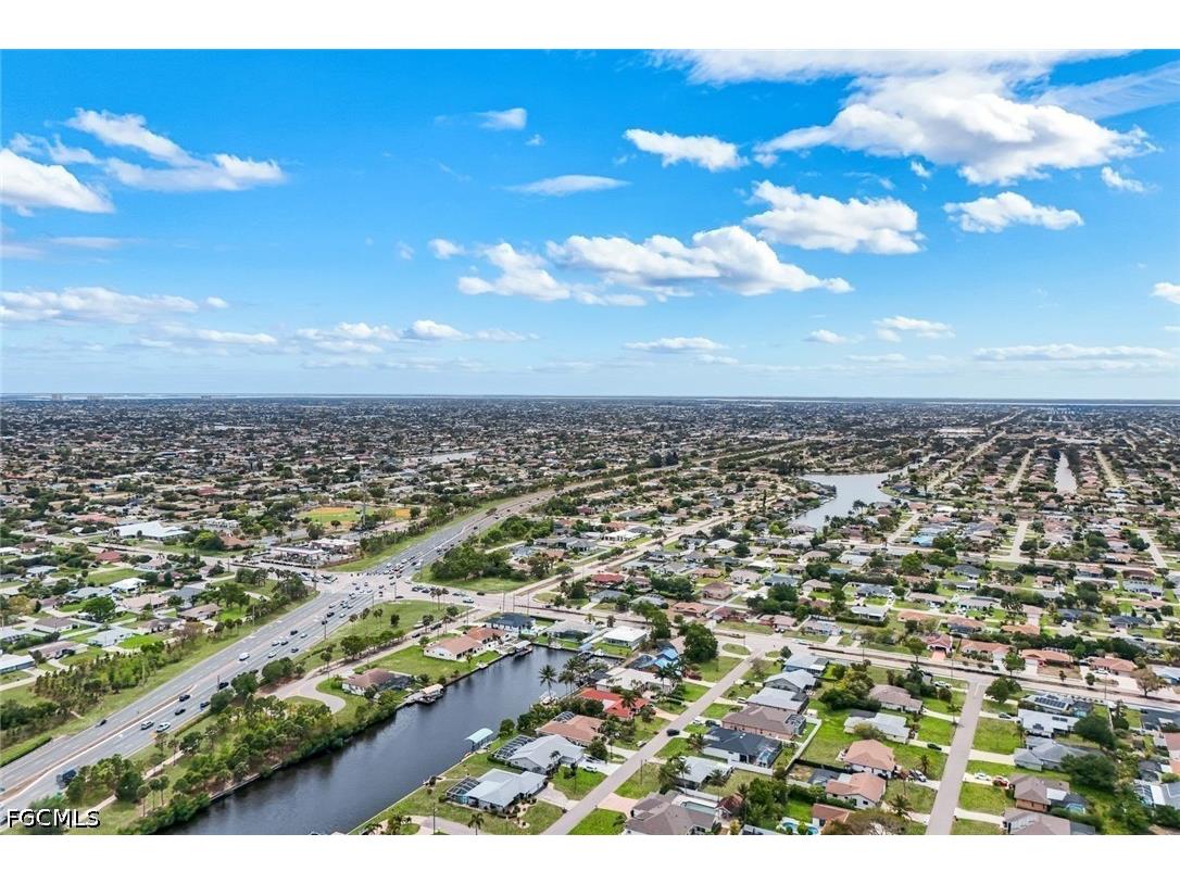 2419 Country Club Boulevard Cape Coral FL 33990 2026021304 image45