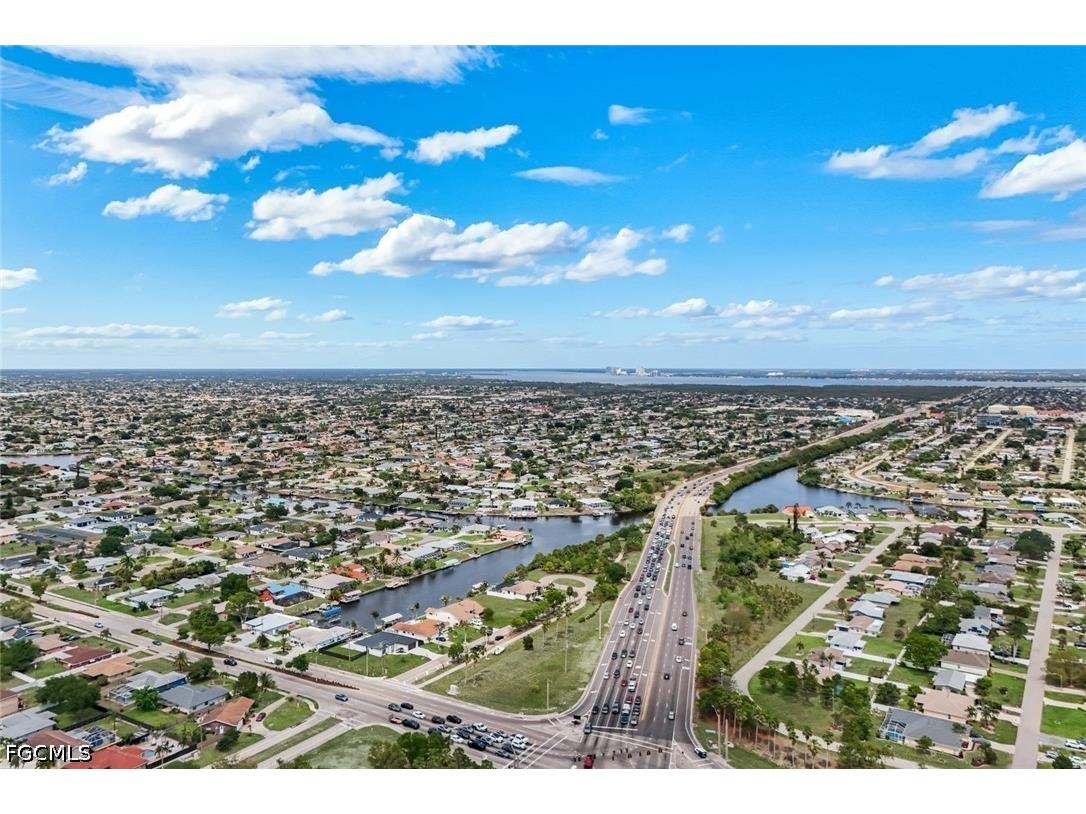 2419 Country Club Boulevard Cape Coral FL 33990 2026021304 image46