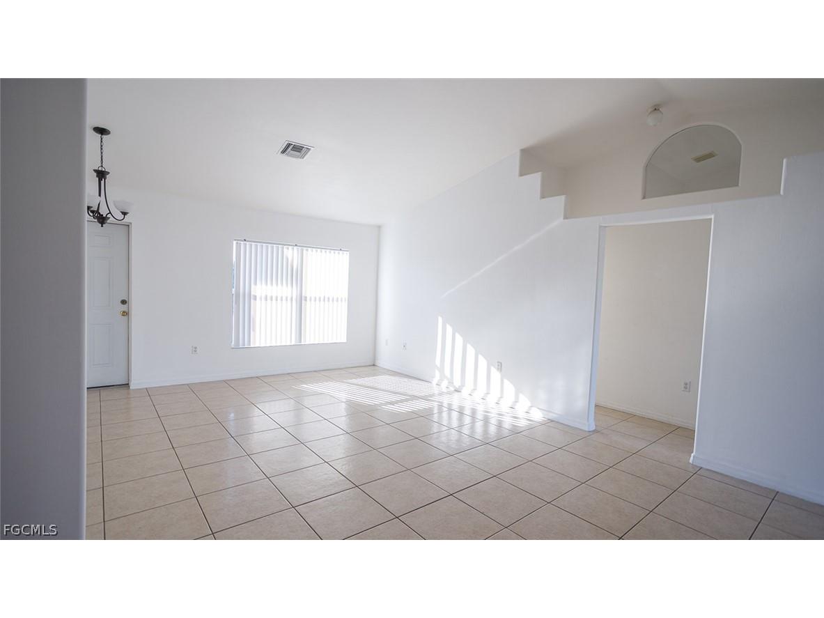 2419 NE 23rd Avenue Cape Coral FL 33909 2026013007 image14