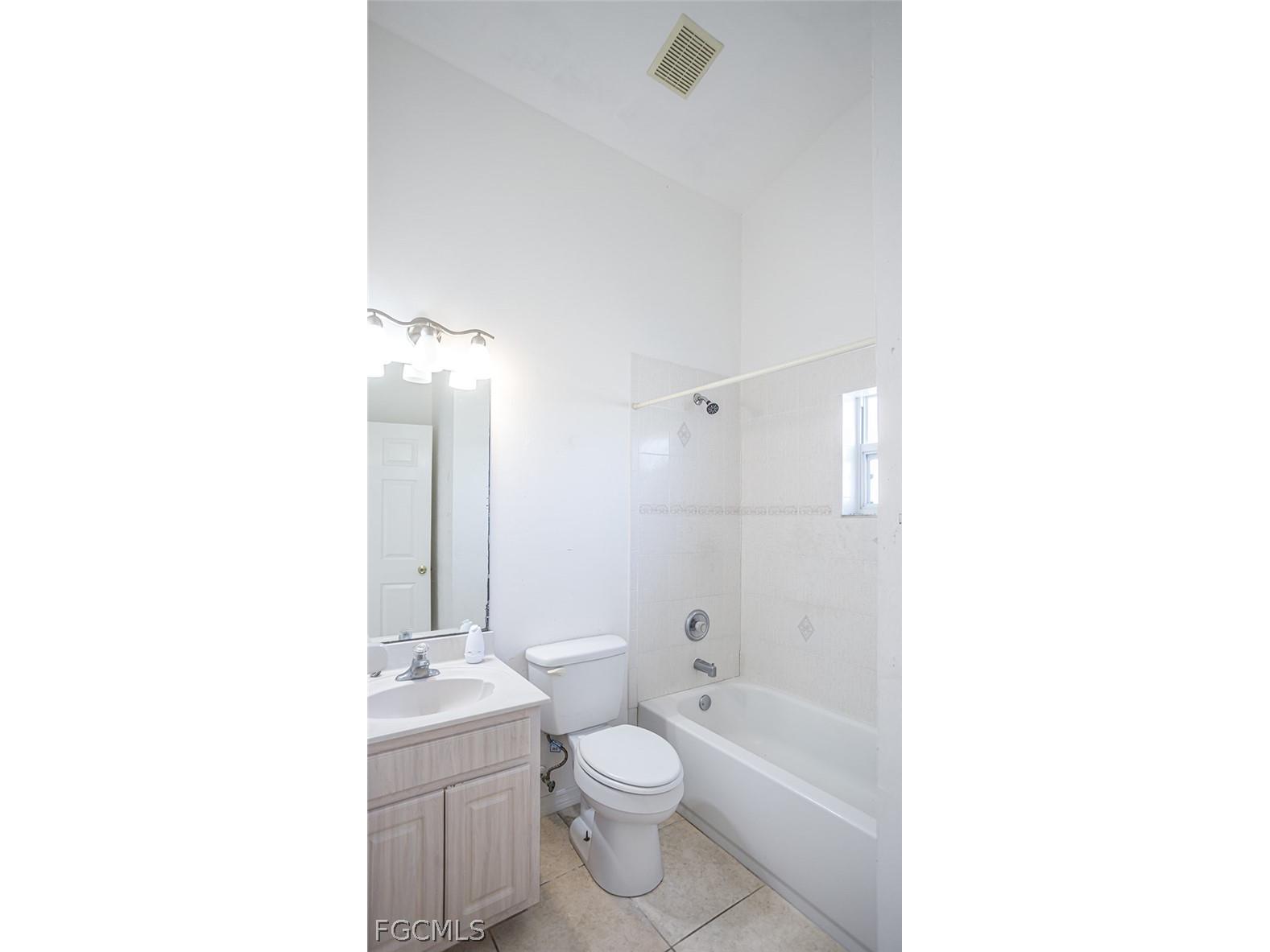 2419 NE 23rd Avenue Cape Coral FL 33909 2026013007 image21