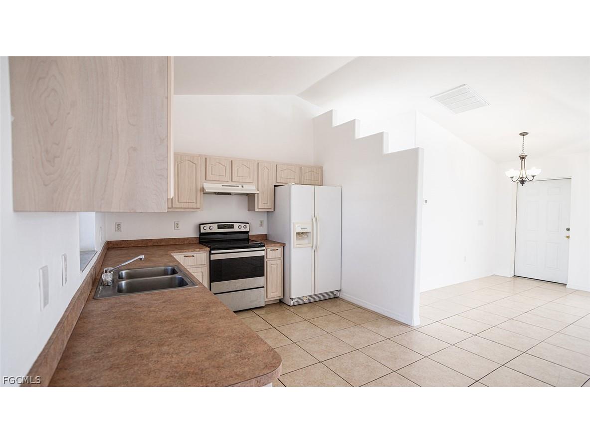 2419 NE 23rd Avenue Cape Coral FL 33909 2026013007 image4