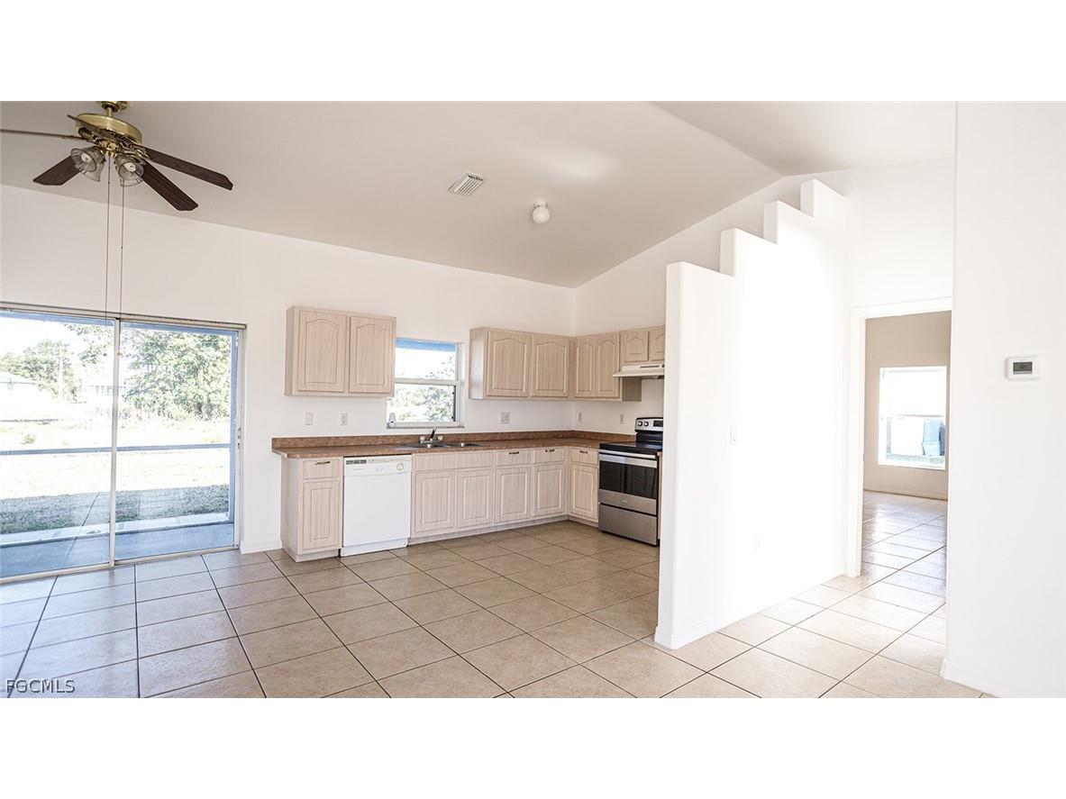 2419 NE 23rd Avenue Cape Coral FL 33909 2026013007 image5
