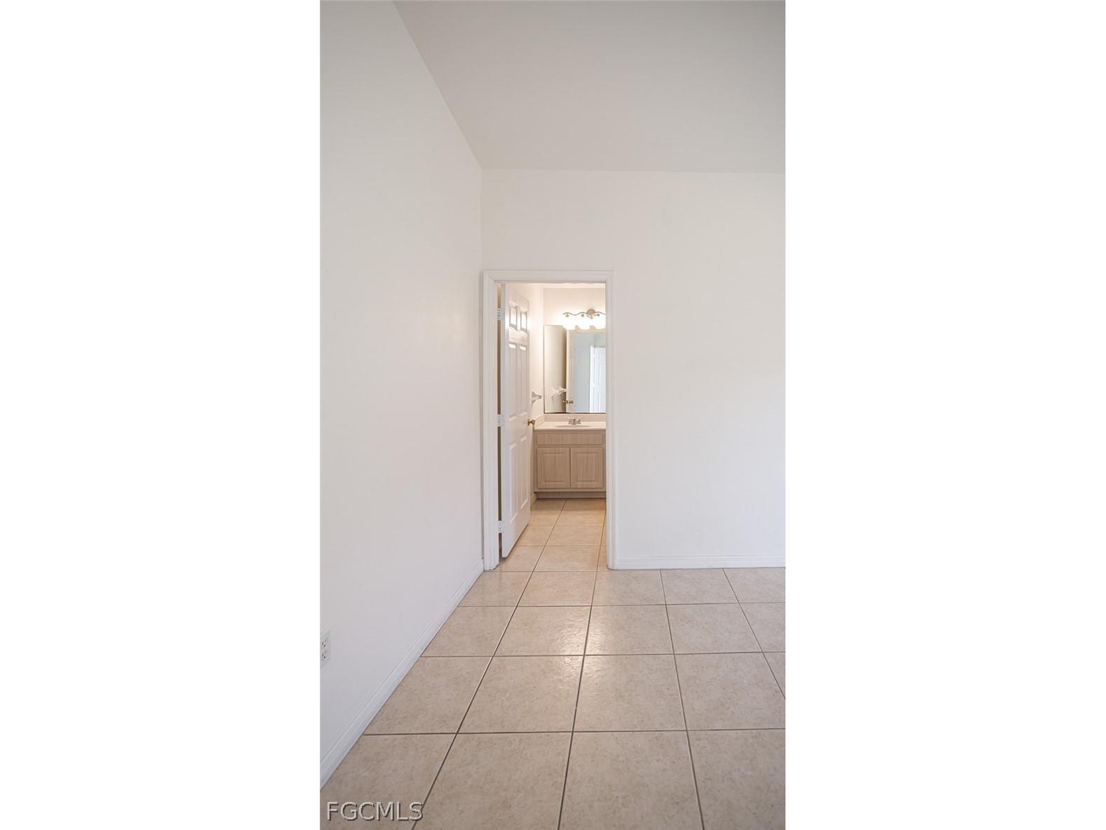 2419 NE 23rd Avenue Cape Coral FL 33909 2026013007 image7