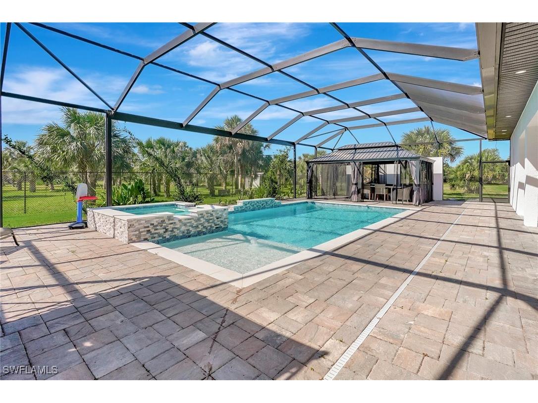 242 41st Avenue NW Naples FL 34120 225024409 image1