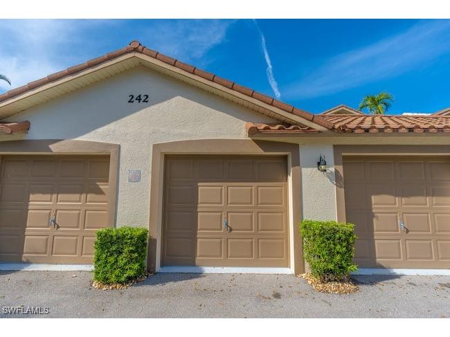 242 Newport Drive #502 Naples FL 34114 225083273 image20